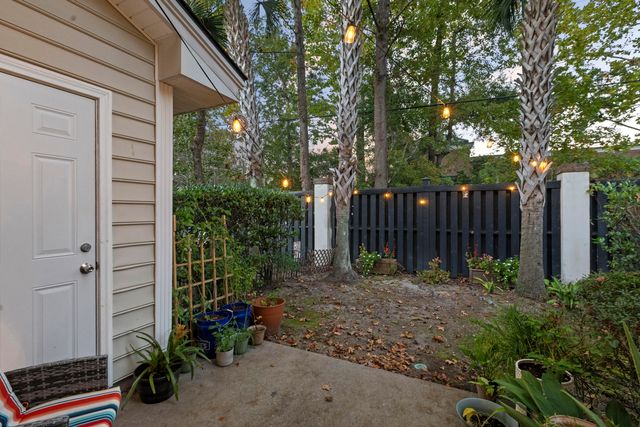 4000 Radcliffe Place Drive I-5, Charleston, SC 29414