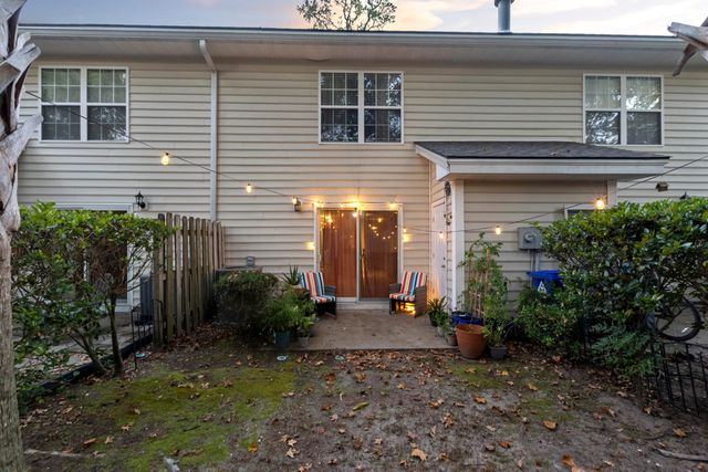 4000 Radcliffe Place Drive I-5, Charleston, SC 29414