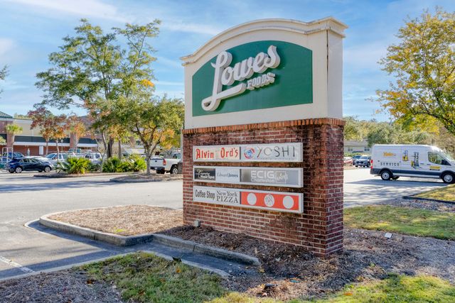 4000 Radcliffe Place Drive I-5, Charleston, SC 29414