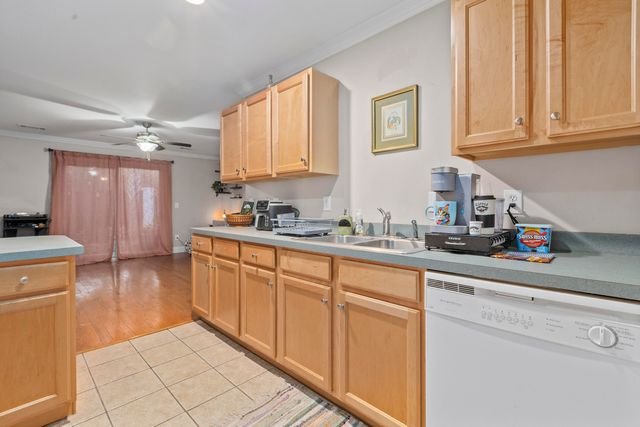 4000 Radcliffe Place Drive I-5, Charleston, SC 29414