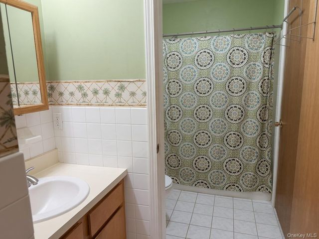 3 Prospect Gardens 3, Spring Valley, NY 10977