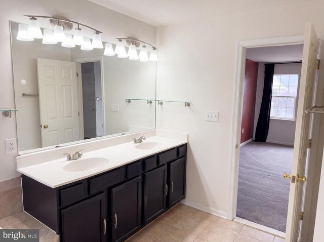 160 ADEN DR, Strasburg, VA 22657