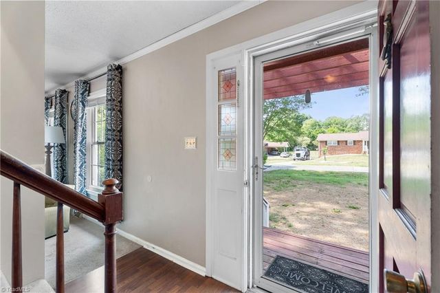 4935 Garden View Drive, Winston-salem, NC 27107