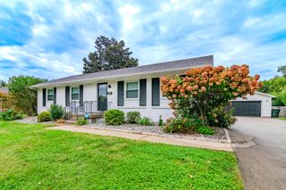 1016 Lane Allen Road, Lexington, KY 40504