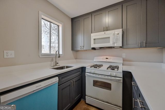 955 Tilden Street NW, Atlanta, GA 30318