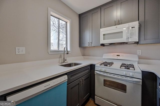 955 Tilden Street NW, Atlanta, GA 30318