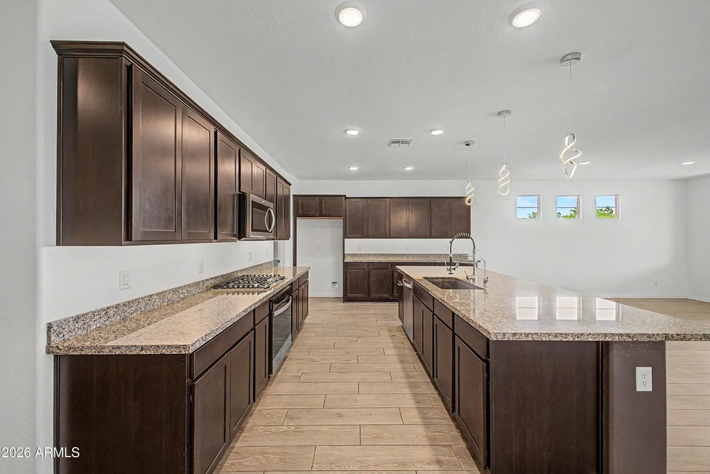 Image 2 of property listing at 26430 S 230th Street, Queen Creek, AZ 85142