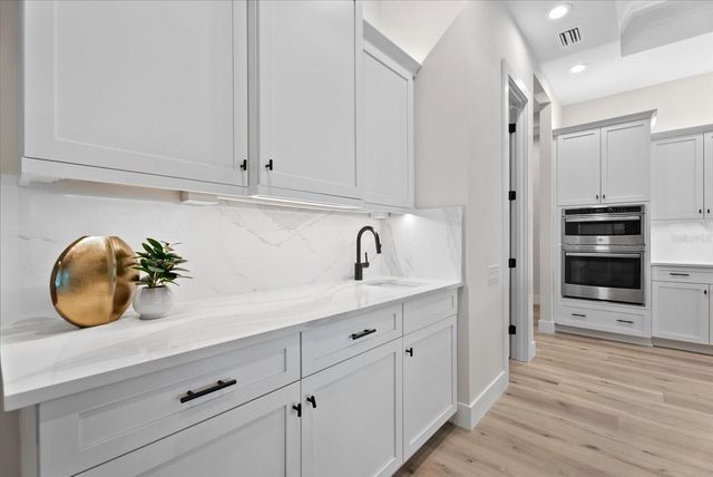 18035 HOME RUN DRIVE, Venice, FL 34293