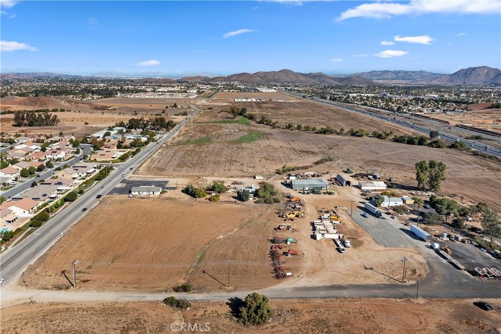 27860 Garbani, Menifee, CA 92584 — exterior