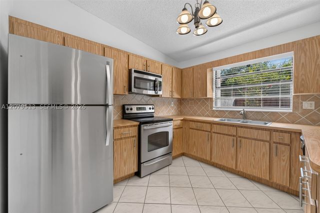 5736 SW 112th Ter, Cooper City, FL 33330