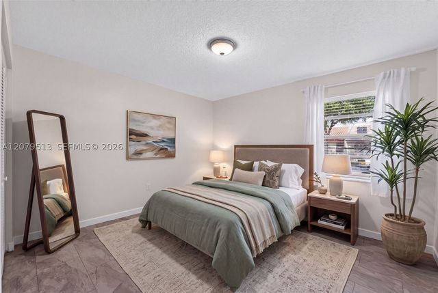 5736 SW 112th Ter, Cooper City, FL 33330