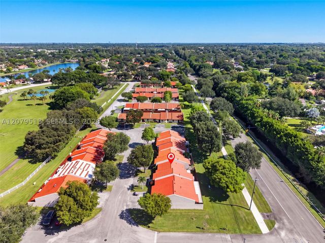 5736 SW 112th Ter, Cooper City, FL 33330