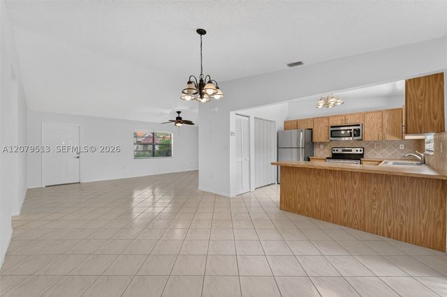 5736 SW 112th Ter, Cooper City, FL 33330