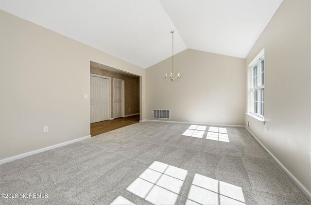 9 Sandhurst Road, Lakewood, NJ 08701