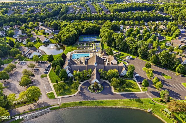 9 Sandhurst Road, Lakewood, NJ 08701
