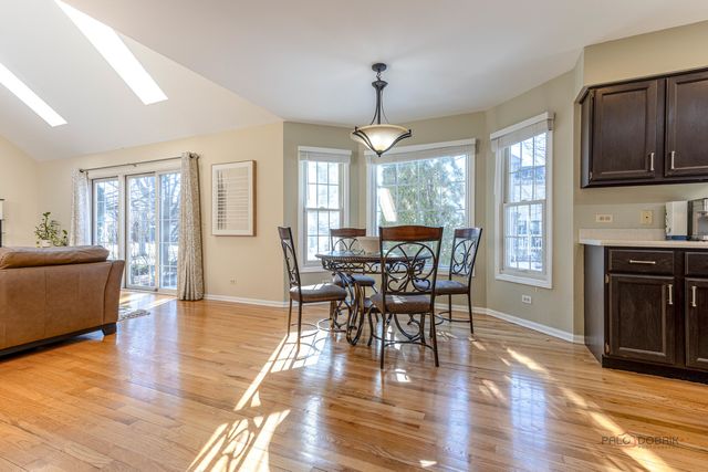 275 Saddle Back Road, Vernon Hills, IL 60061