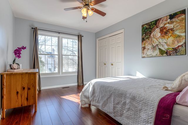 275 Saddle Back Road, Vernon Hills, IL 60061