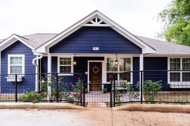 201 Cedar Cliff Loop, Hunt, TX 78024