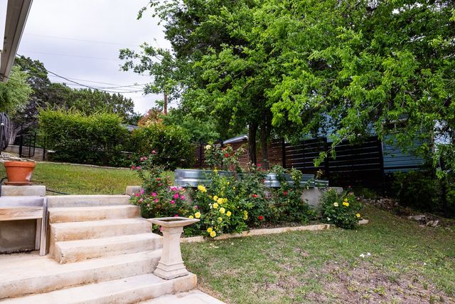 201 Cedar Cliff Loop, Hunt, TX 78024