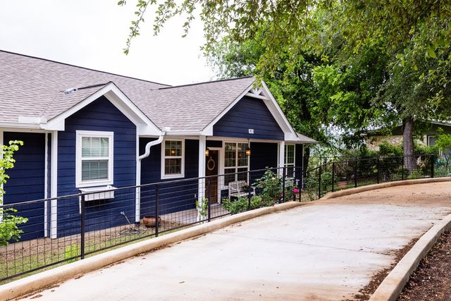 201 Cedar Cliff Loop, Hunt, TX 78024