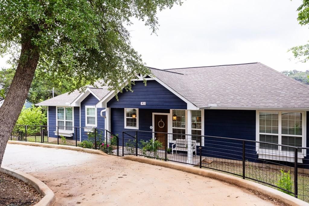 201 Cedar Cliff Loop, Hunt, TX 78024