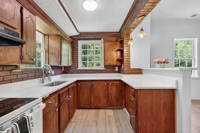 5 Texas Street, Honea Path, SC 29654