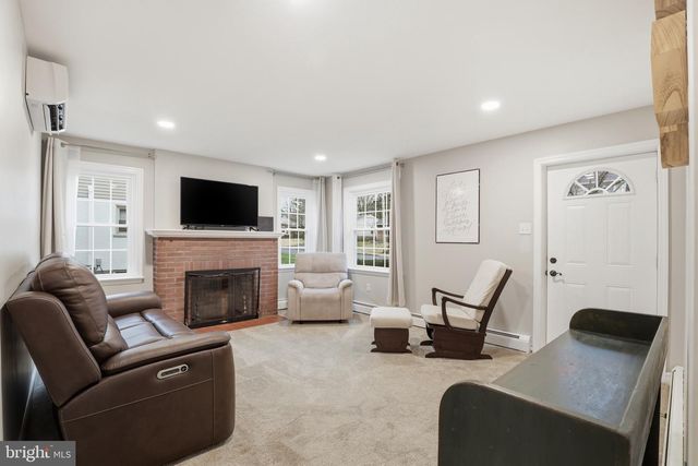 168 ELIZABETH ST, Millersville, PA 17551