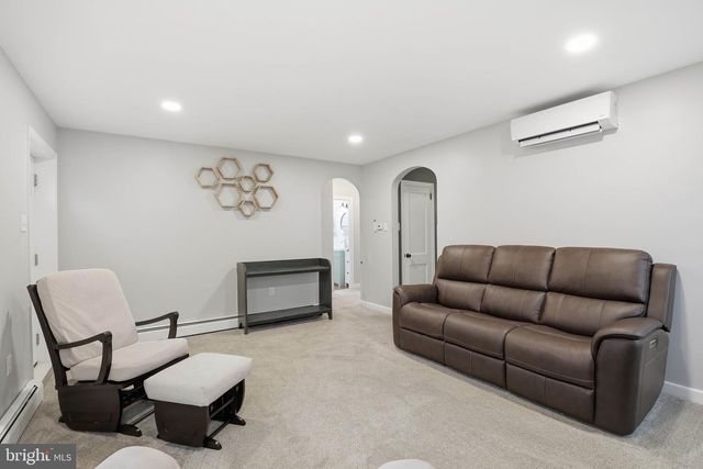 168 ELIZABETH ST, Millersville, PA 17551