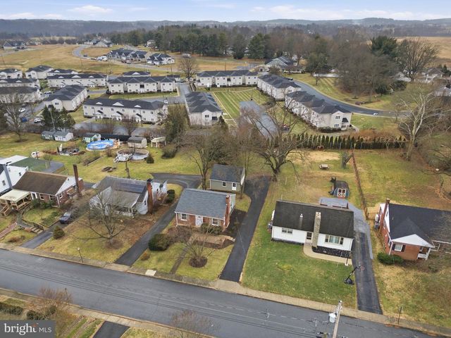 168 ELIZABETH ST, Millersville, PA 17551