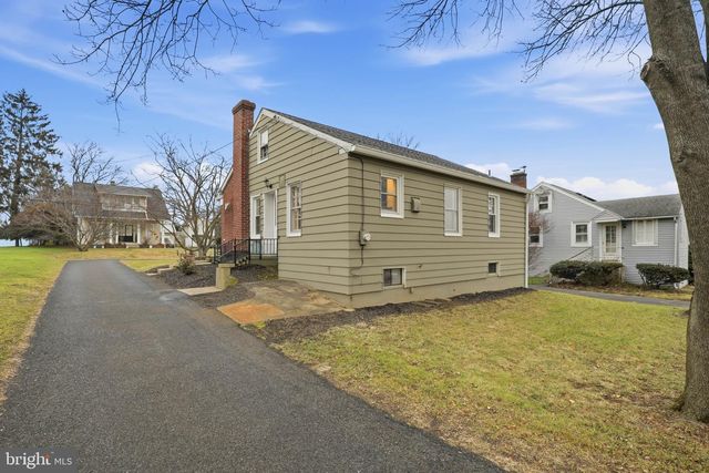 168 ELIZABETH ST, Millersville, PA 17551