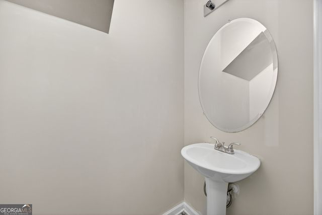5640 Laurel Ridge Drive, East Point, GA 30344