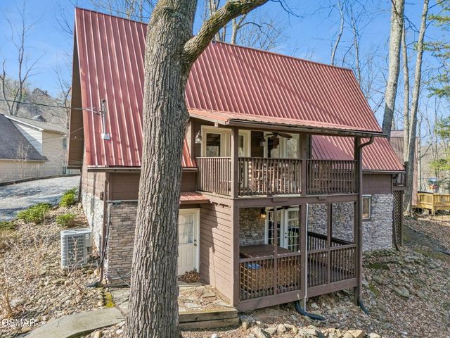 1235 N Baden Drive, Gatlinburg, TN 37738