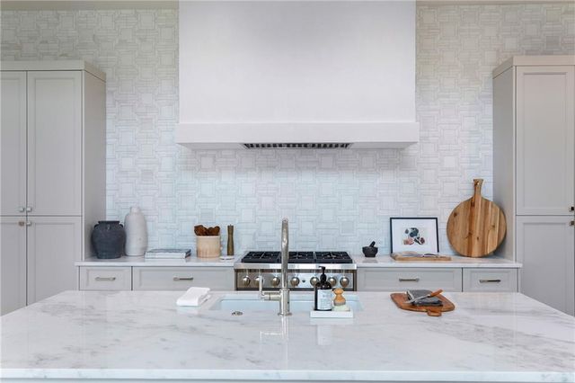 100 Carlyle Lane, Fayetteville, GA 30214