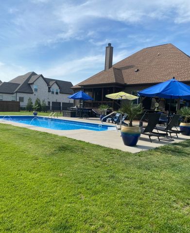 450 Cobblestone Way, Mount Juliet, TN 37122