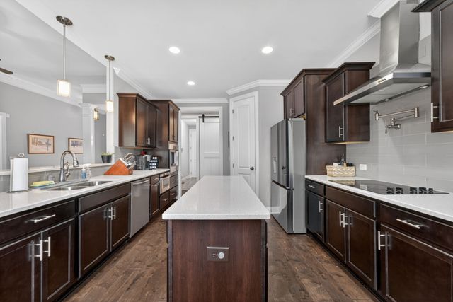 450 Cobblestone Way, Mount Juliet, TN 37122