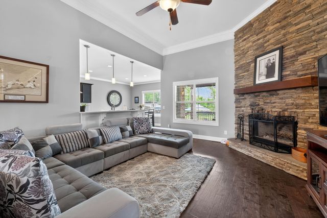 450 Cobblestone Way, Mount Juliet, TN 37122