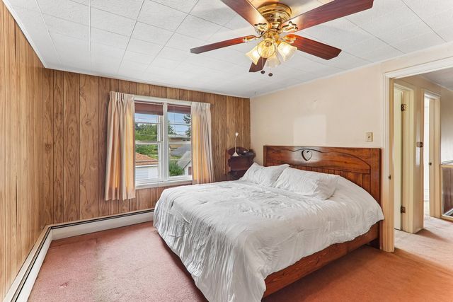 2218 Pearsall Parkway, Waukegan, IL 60085