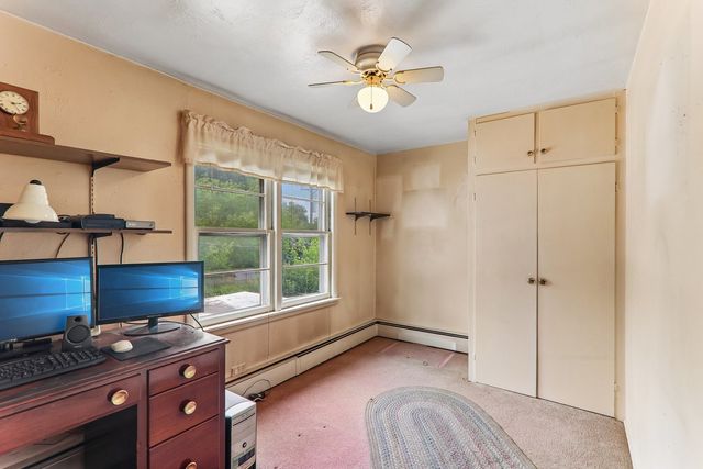 2218 Pearsall Parkway, Waukegan, IL 60085