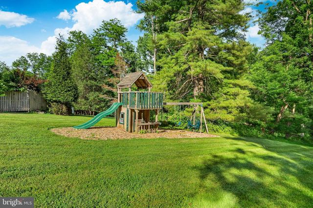 916 BRIDLE LN, West Chester, PA 19382