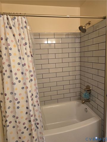 2303 Whitcomb St, Richmond, VA 23223