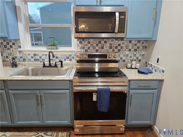 2303 Whitcomb St, Richmond, VA 23223