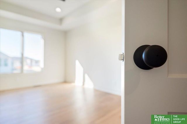 3510 S 219th Avenue, Omaha, NE 68022