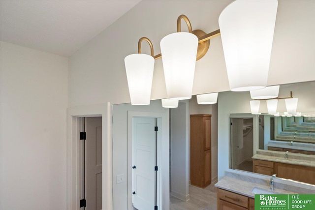 3510 S 219th Avenue, Omaha, NE 68022