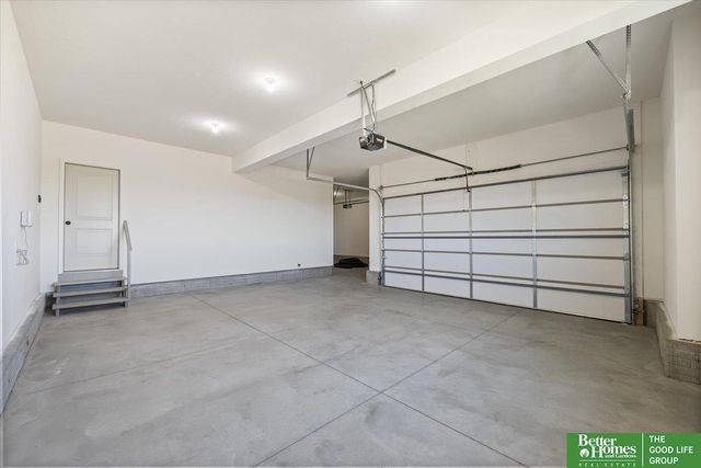 3510 S 219th Avenue, Omaha, NE 68022