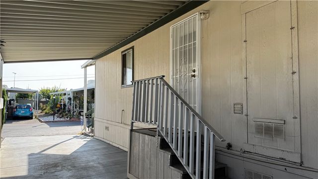 301 E Foothill Blvd 80, Pomona, CA 91767