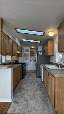 301 E Foothill Blvd 80, Pomona, CA 91767