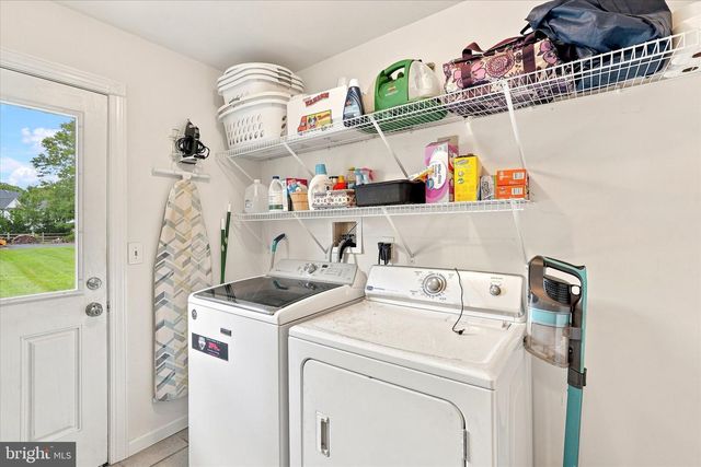 264 BEACHVIEW AVE, Manahawkin, NJ 08050