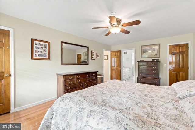 264 BEACHVIEW AVE, Manahawkin, NJ 08050