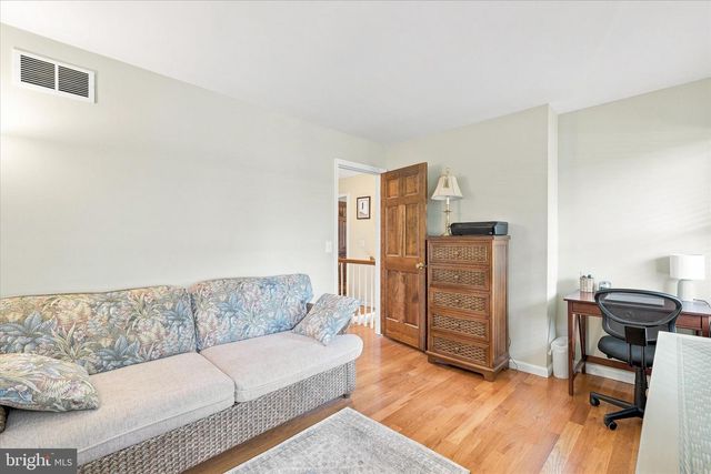 264 BEACHVIEW AVE, Manahawkin, NJ 08050
