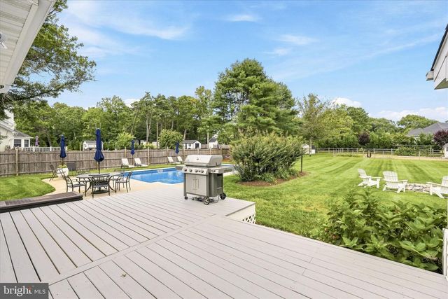 264 BEACHVIEW AVE, Manahawkin, NJ 08050